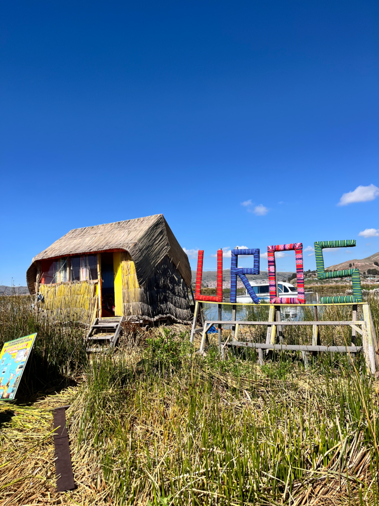 普諾 Puno 的的喀喀湖 Lake Titicaca 烏魯浮島 Islas Uros