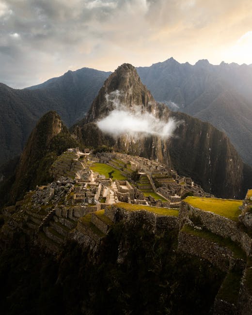 馬丘比丘 Machu Picchu and Andes 全景與安第斯山脈