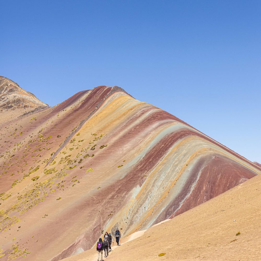 gustavo-leighton-0r7L_LHRvfY-unsplash